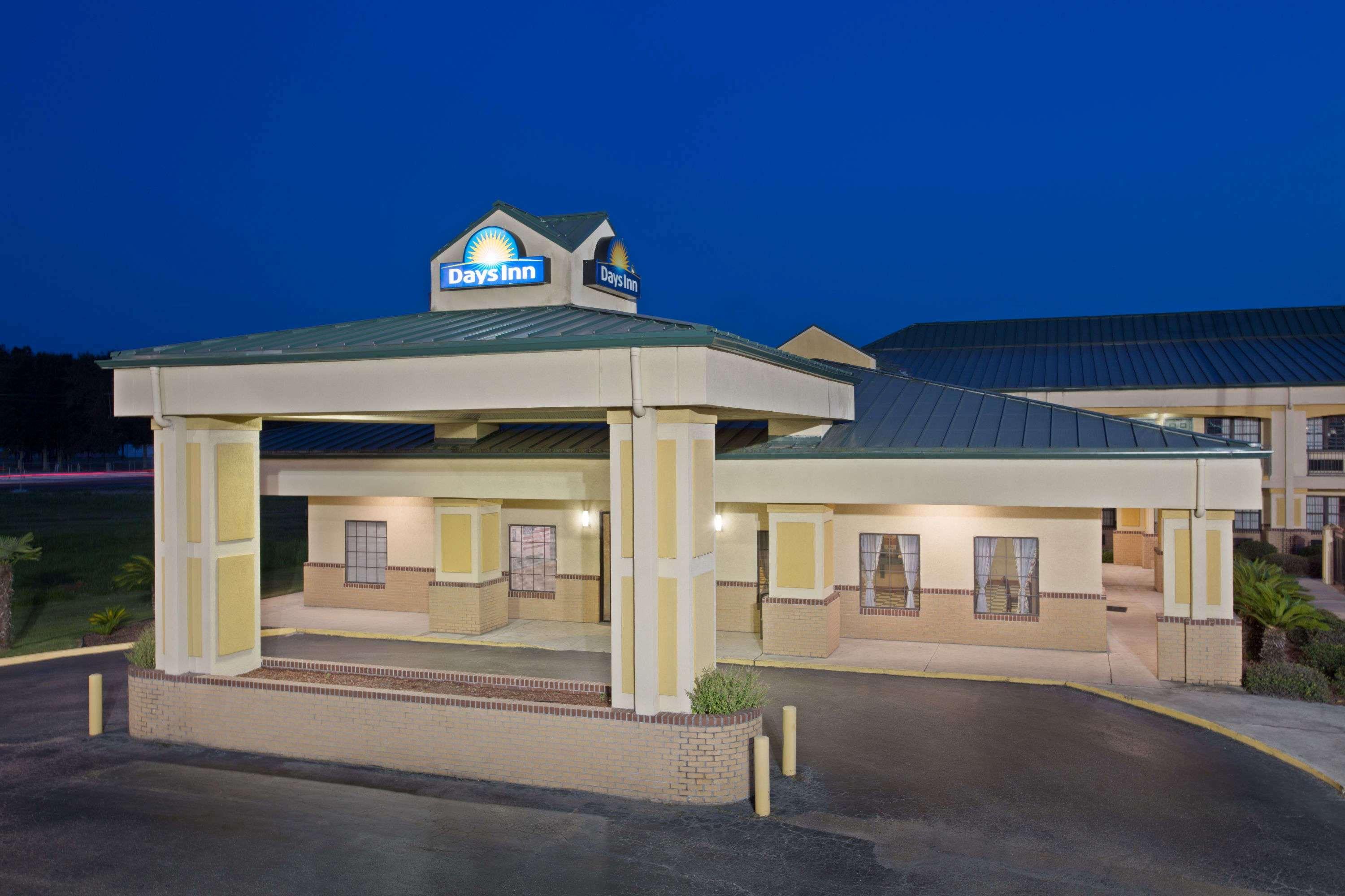 Days Inn By Wyndham Hammond Exterior photo
